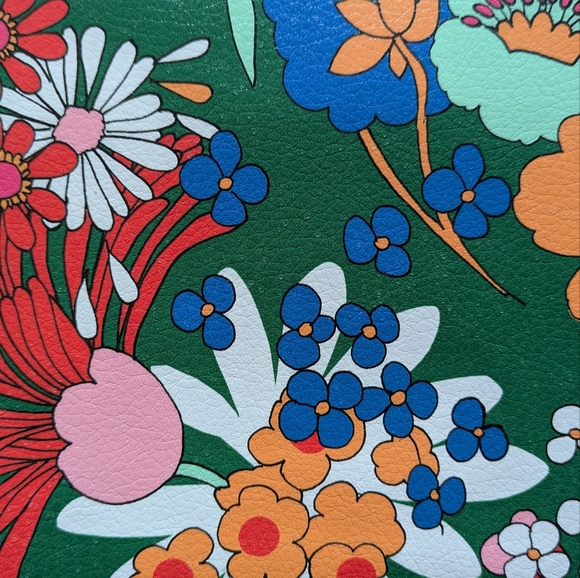 Ban.do Colorful Getaway Travel Wallet - Picture 3 of 4